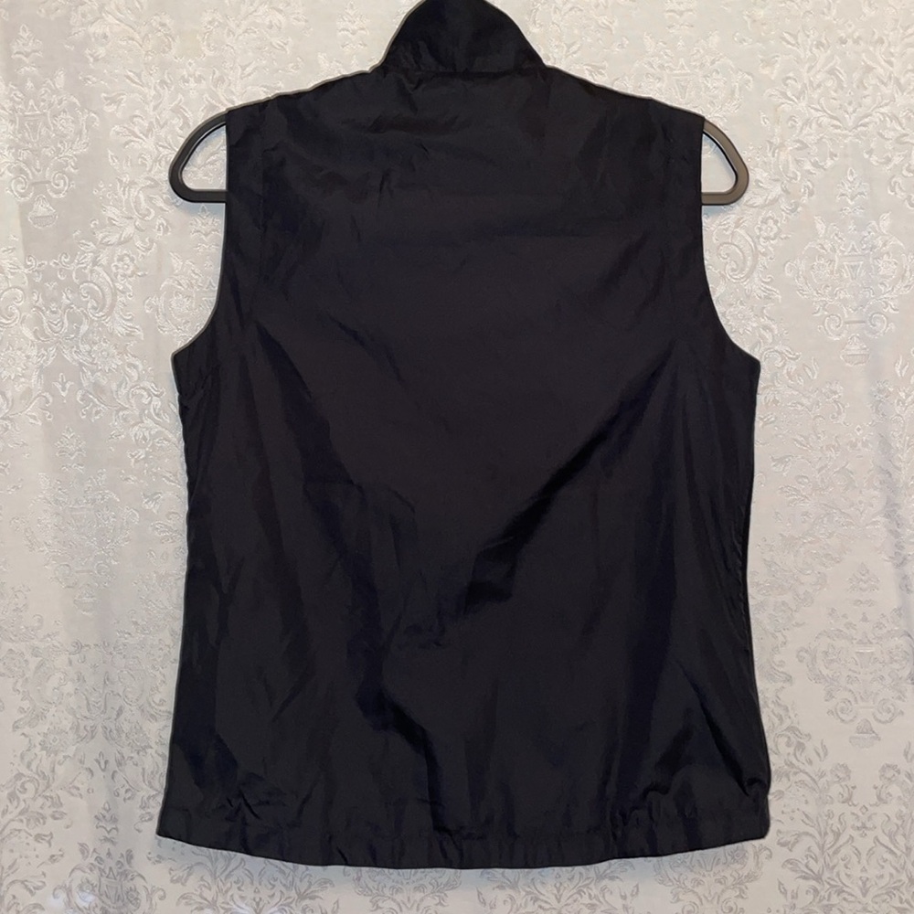 NWOT PAGE & TUTTLE Women's Black Vest. Size S/P. - Picture 2 of 4